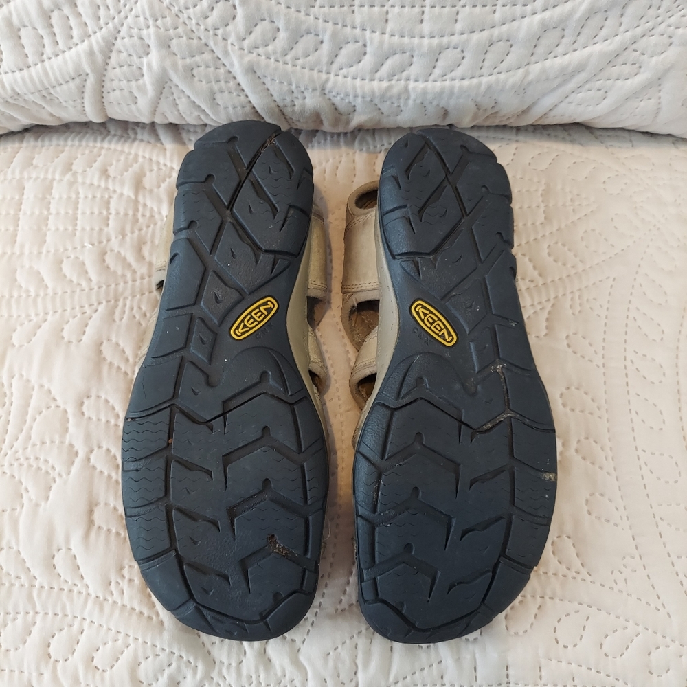Keen CNX waterproof Beige sandals Size 8.5 - Picture 3 of 7